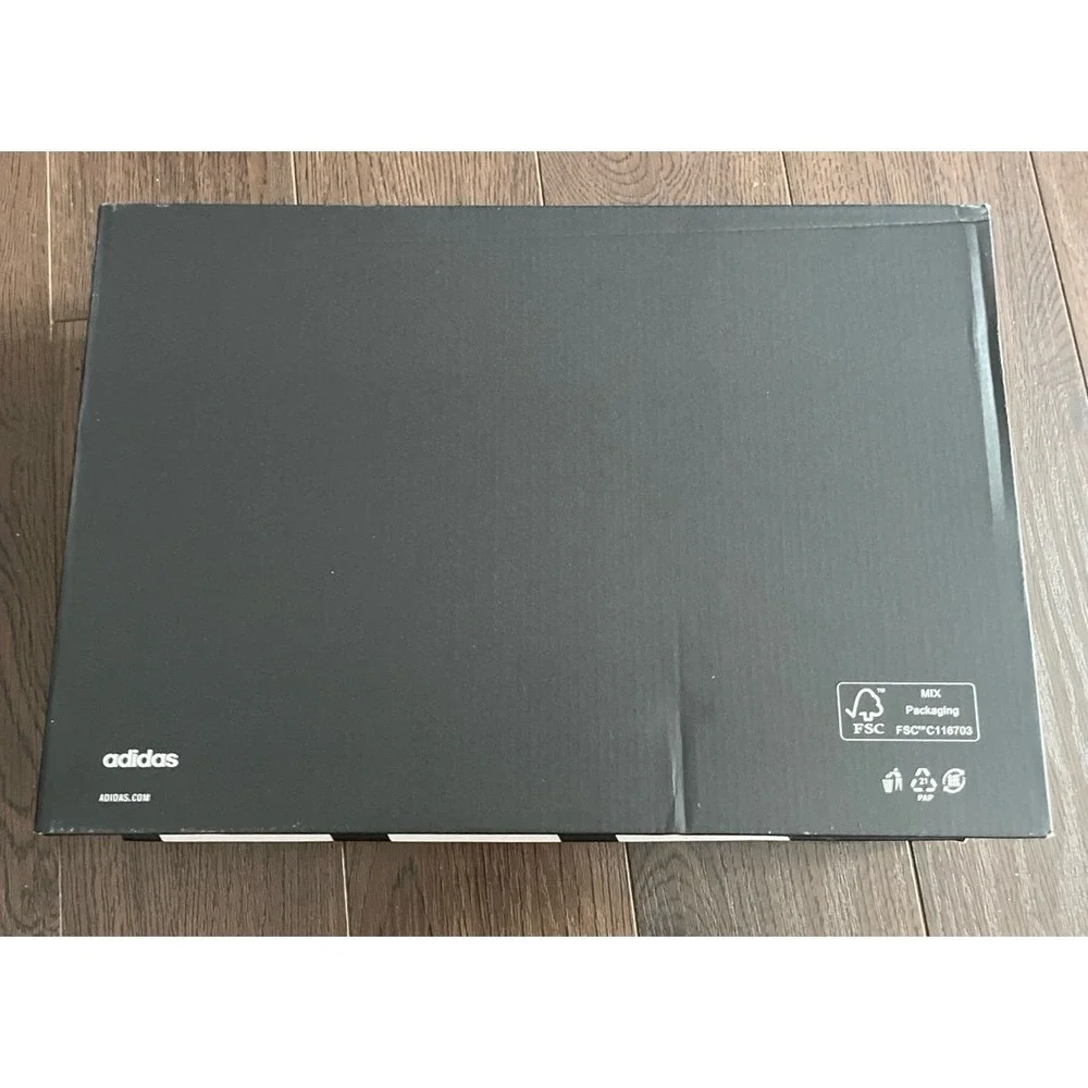 Adidas empty shoe box‎